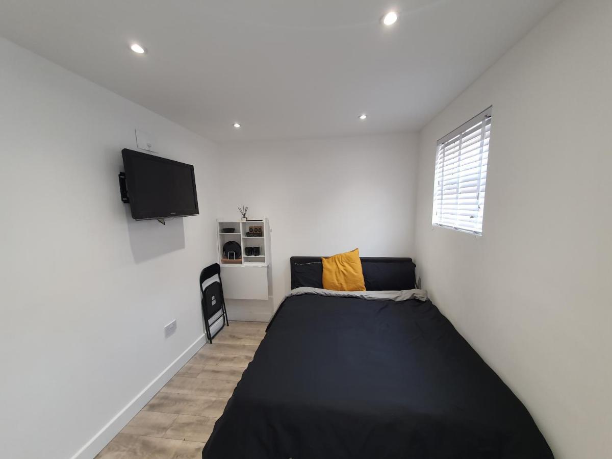 The Suite Grays Экстерьер фото